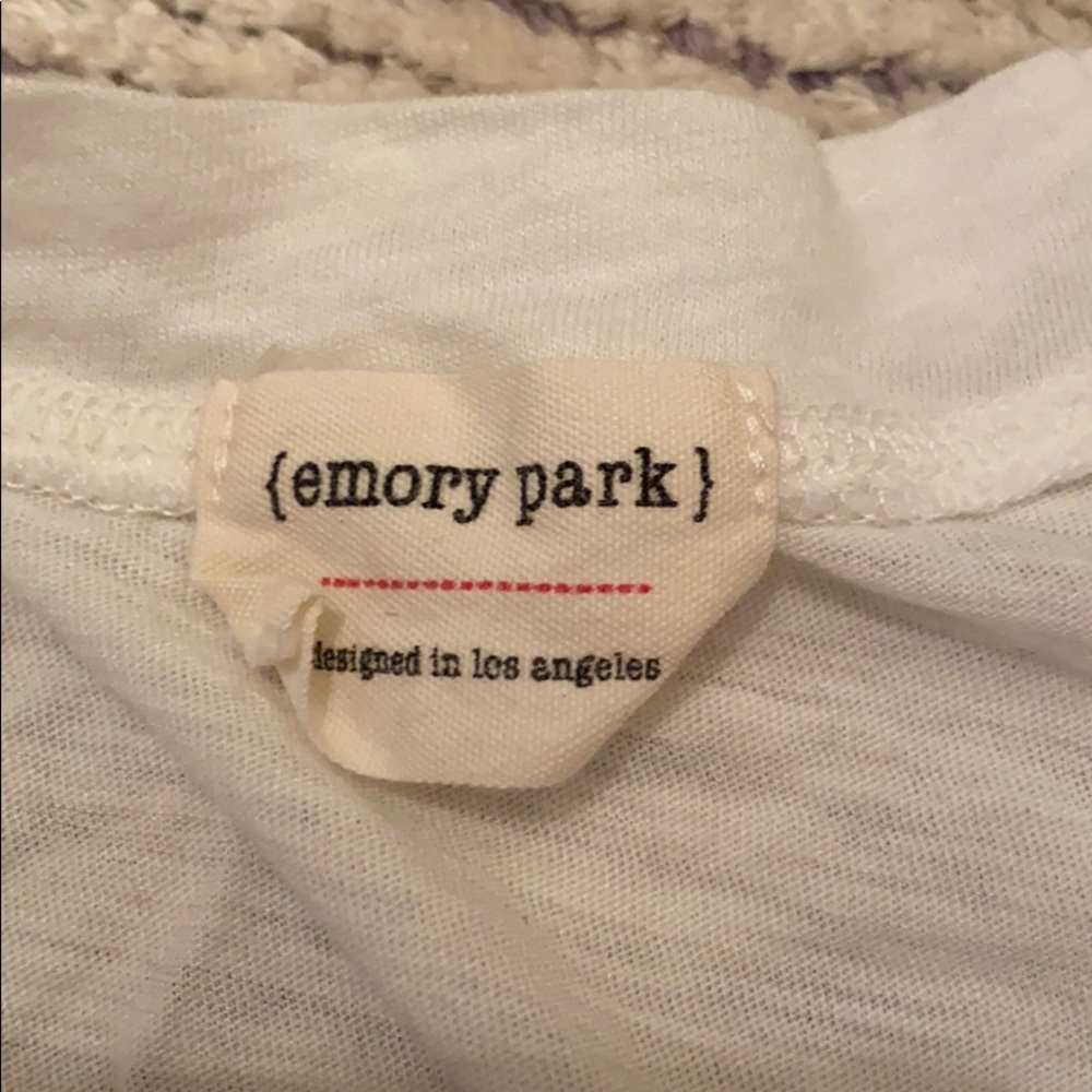 White Scooped-Neck Crop Top - Picture 3 of 3